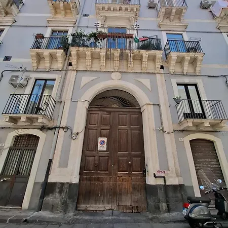 Apartment Leolu *