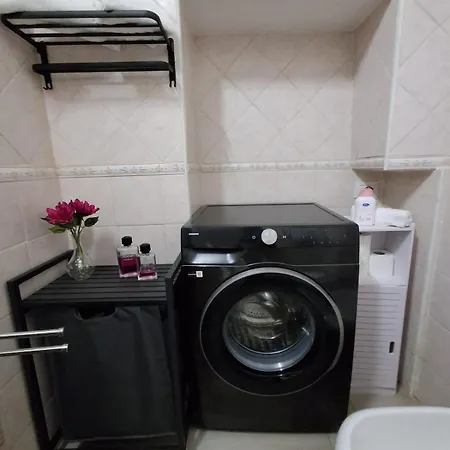 Leolu Apartment *