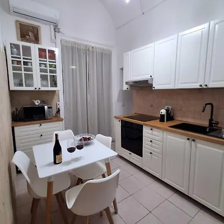Leolu Appartement *